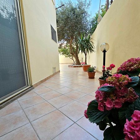 Valery House Appartement Cagliari Buitenkant foto