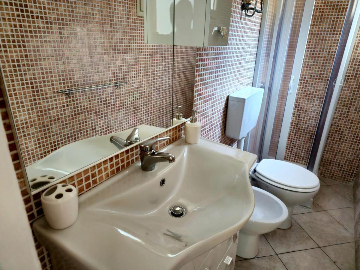 Valery House Appartement Cagliari Buitenkant foto