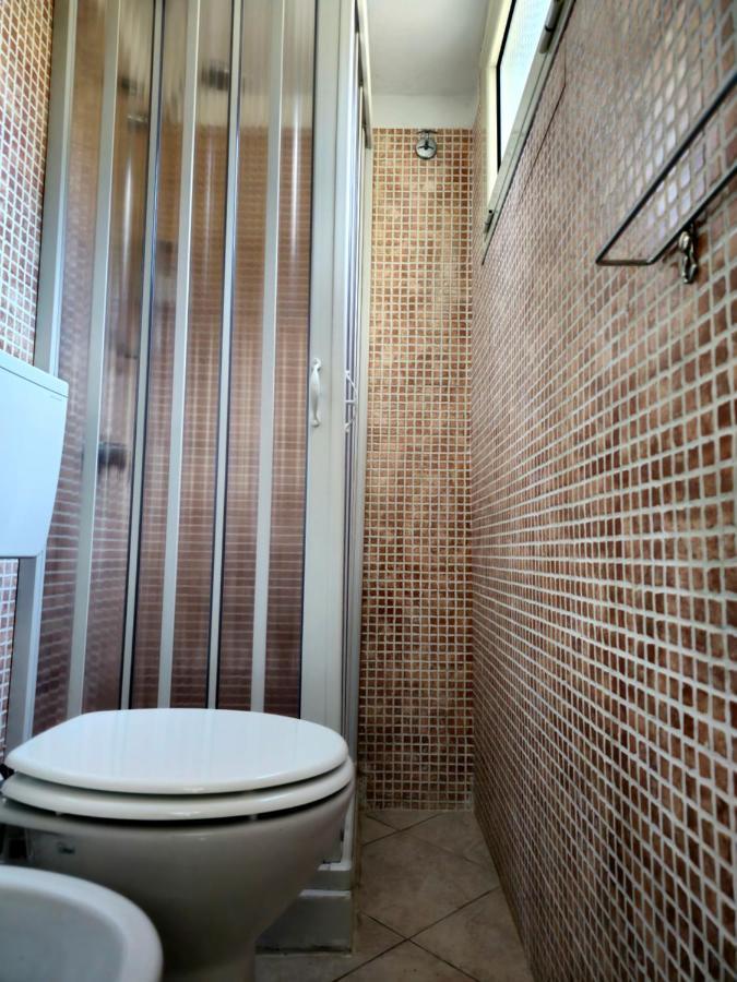 Valery House Appartement Cagliari Buitenkant foto